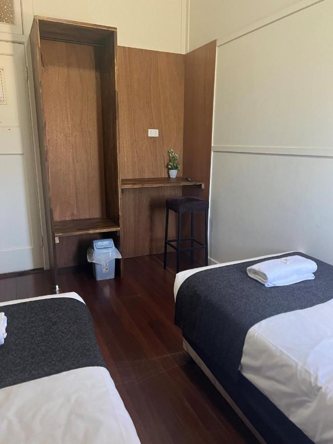 Gin Gin Budget Accommodation Luaran gambar